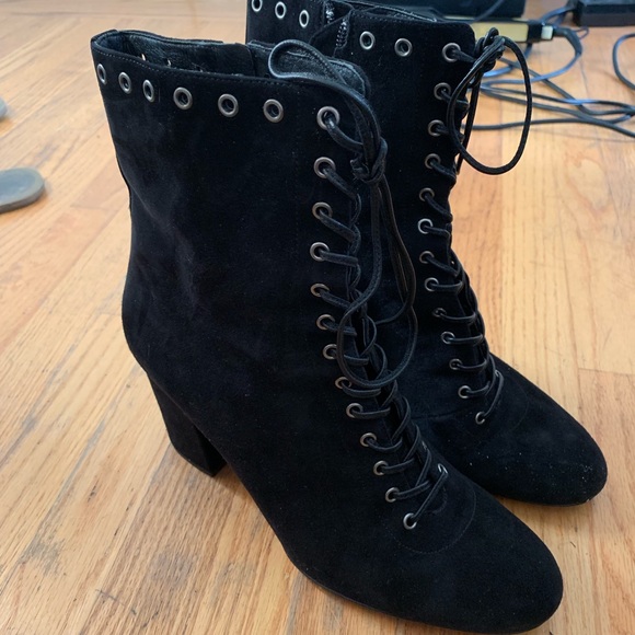 coach dean lace up bootie